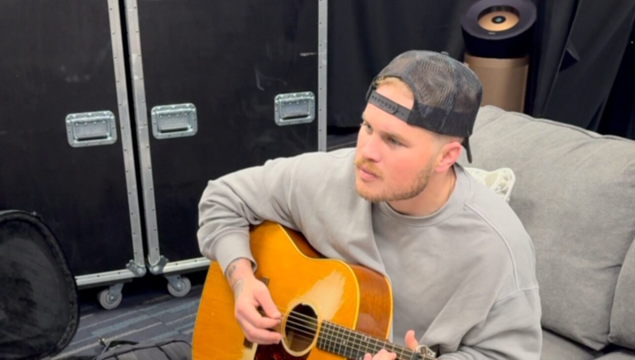 Zach Bryan Height: Find Out His Height Now!